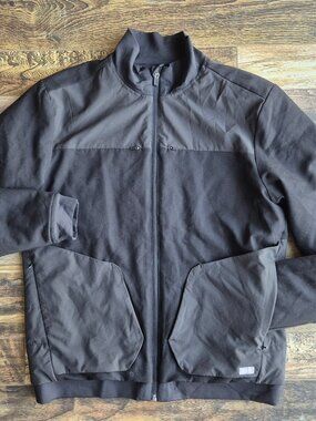 Figs Morven Insulated On-Shift Scrub Jacket Full-Zip Pockets Black